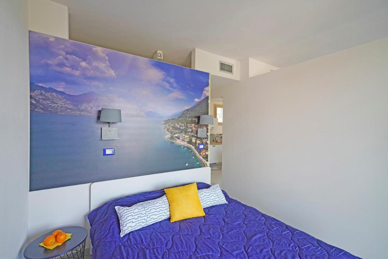 Gardaliva Blue Studio 3 Manerba del Garda Bagian luar foto