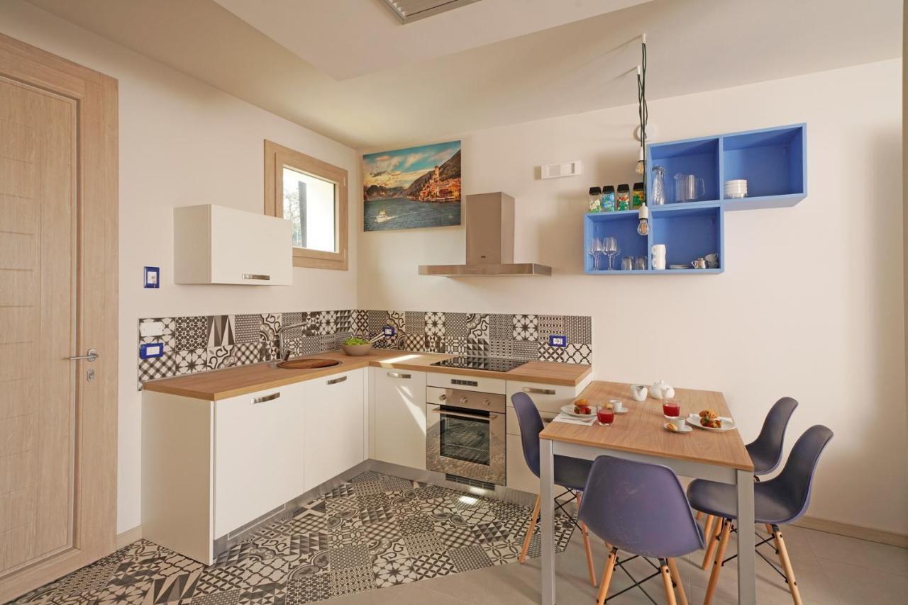 Gardaliva Blue Studio 3 Manerba del Garda Bagian luar foto